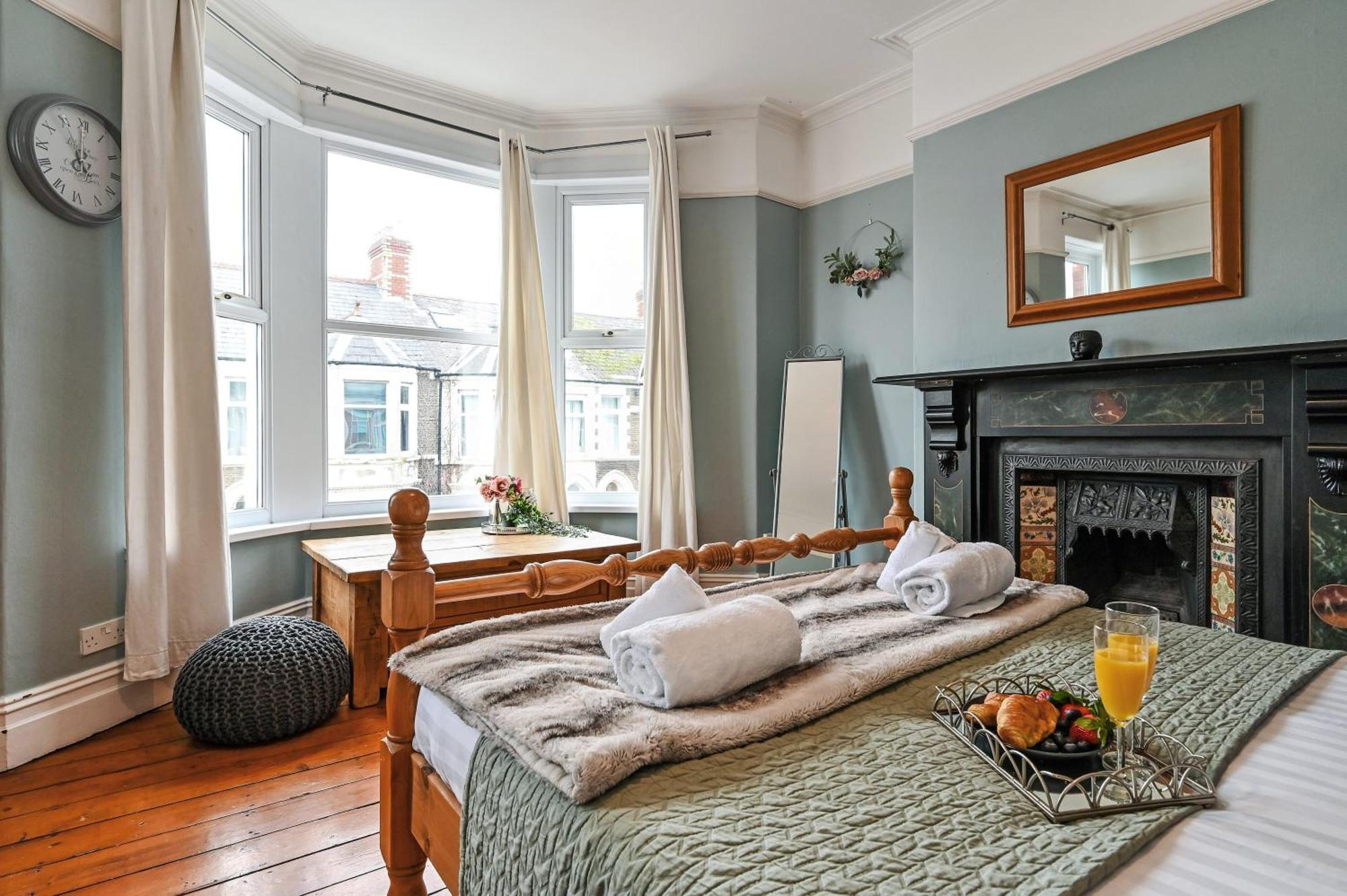 Beautiful Townhouse, Great Location - Pet Friendly Villa Cardiff Exterior foto
